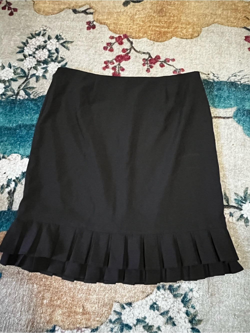 Women's Black Ruffle-Hem Skirt
